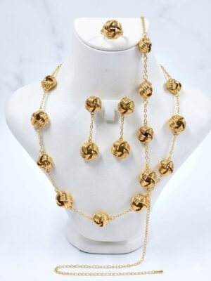 parure okda 4 pieces a tester apres 1600